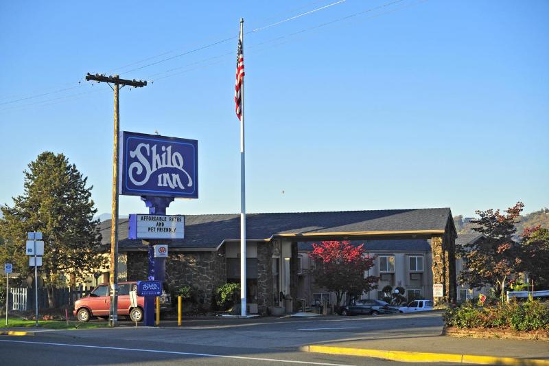 فندق Red Lion Inn & Suites Grants Pass