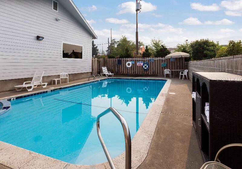 فندق Red Lion Inn & Suites Grants Pass