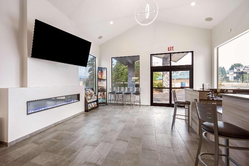 فندق Red Lion Inn & Suites Grants Pass