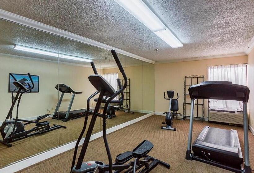 هتل Red Roof Inn Nashville  Music City