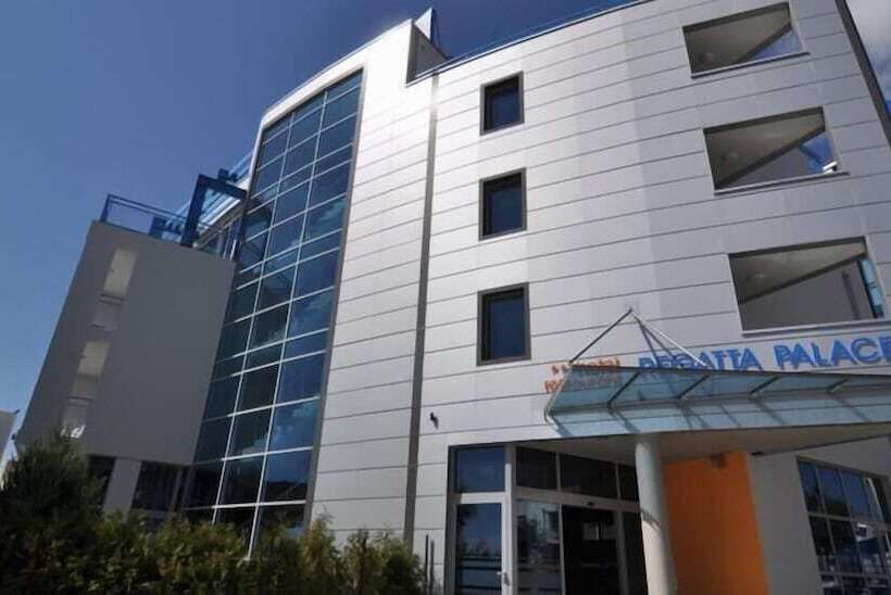 ホテル Regata Palace