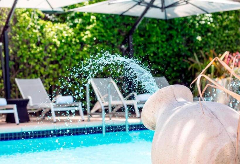 호텔 Renaissance Fort Lauderdale Cruise Port