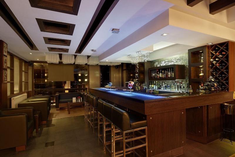 هتل Renest River Country Resort Manali