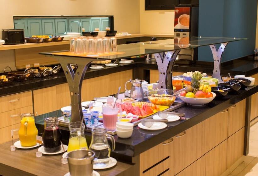 Rio Hotel By Bourbon Curitiba