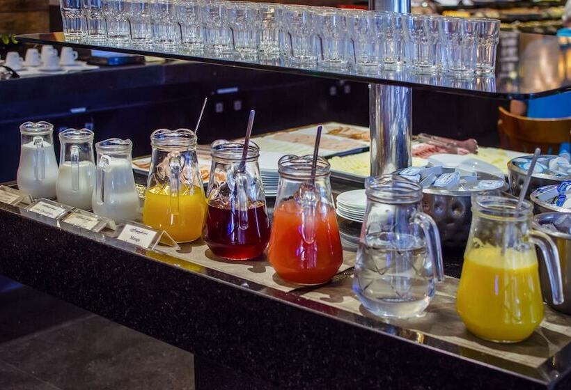 Отель Royal Boutique Savassi