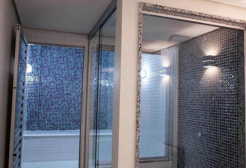 Royal Golden Hotel   Savassi