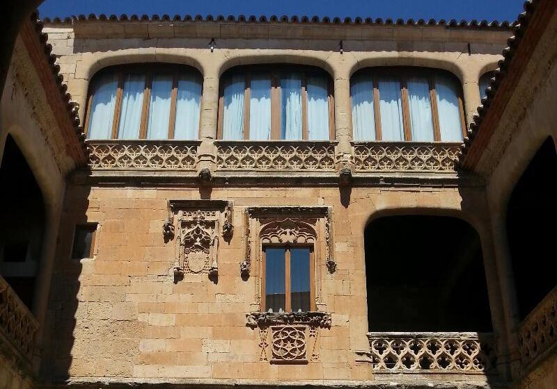 בית מלון כפרי Posada Real Castillo Del Buen Amor