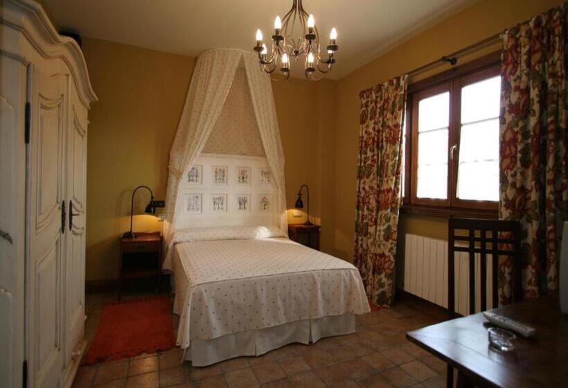 בית מלון כפרי Posada La Robleda