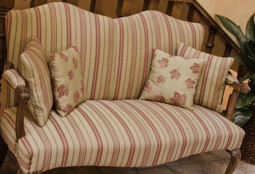 בית מלון כפרי Posada La Robleda