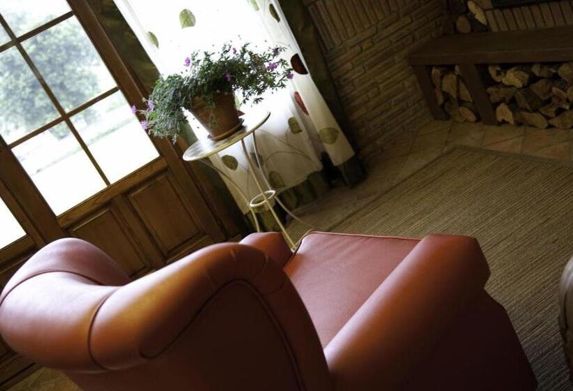 בית מלון כפרי Posada La Robleda