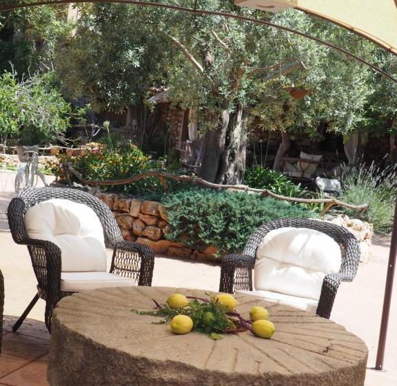 교외 호텔 Son Mercadal