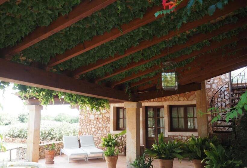 교외 호텔 Son Mercadal