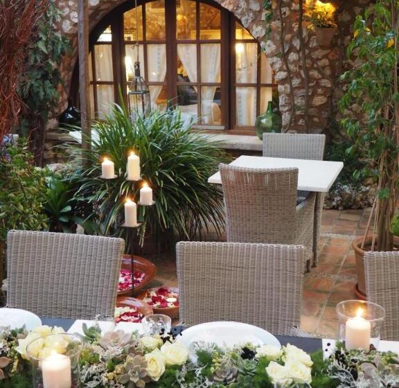 교외 호텔 Son Mercadal