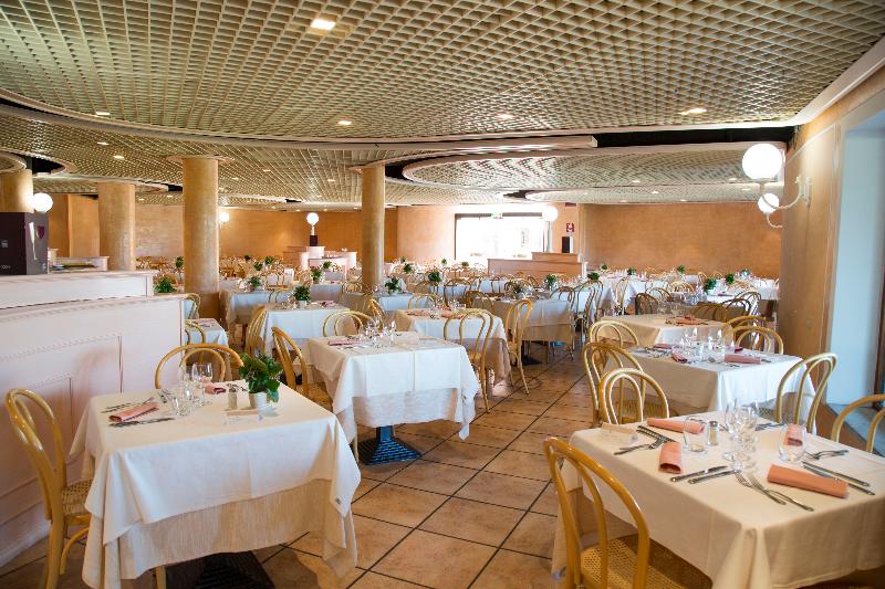 فندق Sant Elmo Beach