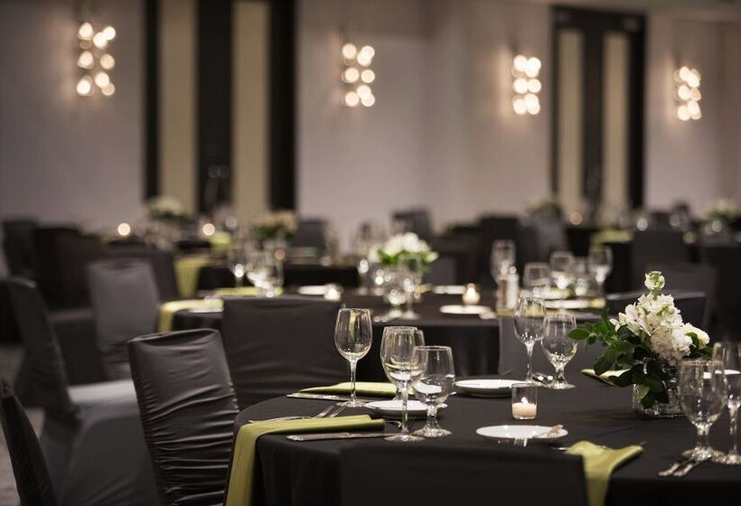 酒店 Sheraton Bloomington