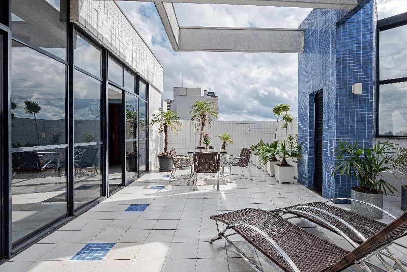 ホテル Slaviero Curitiba Batel