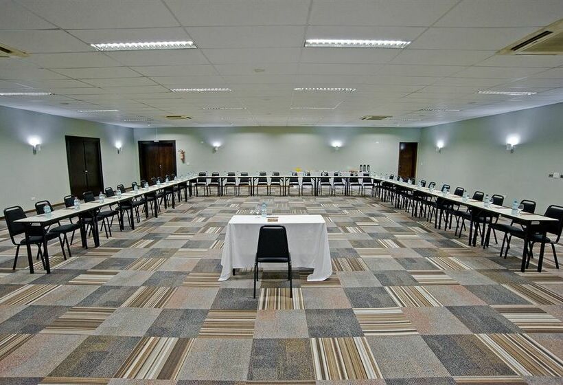 호텔 Slaviero Executive Pinhais