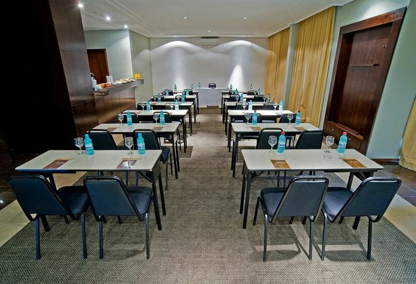 Отель Slaviero Executive Pinhais