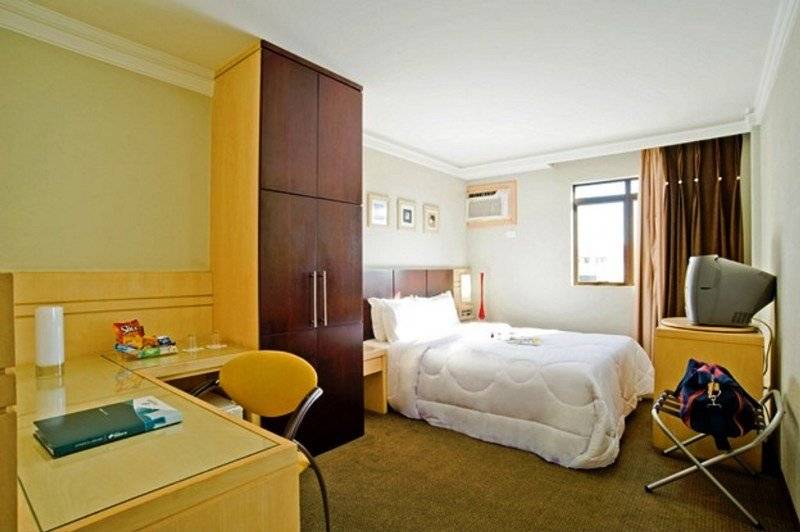 Отель Slaviero Executive Pinhais