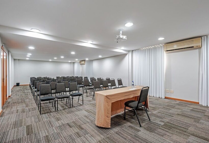 酒店 Slim Curitiba Alto Da Xv