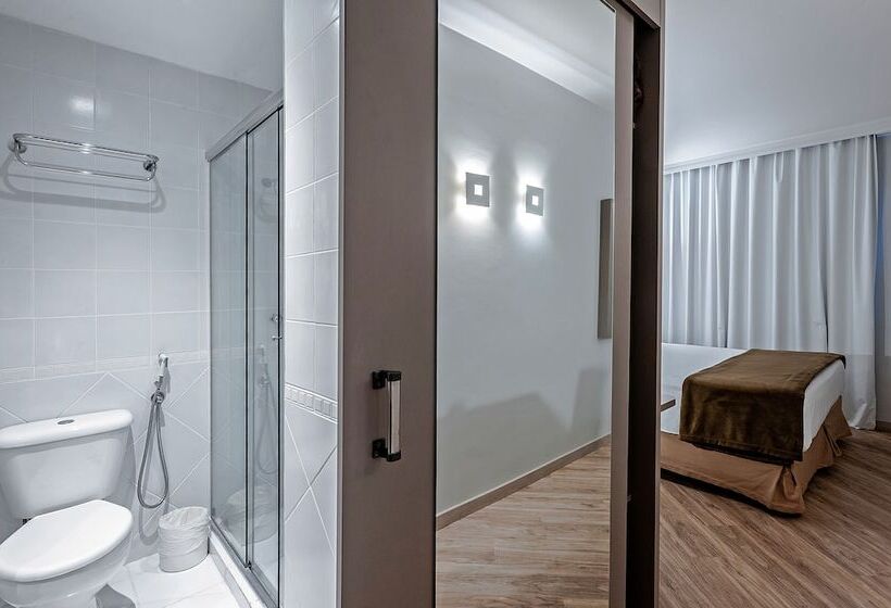 酒店 Slim Curitiba Alto Da Xv