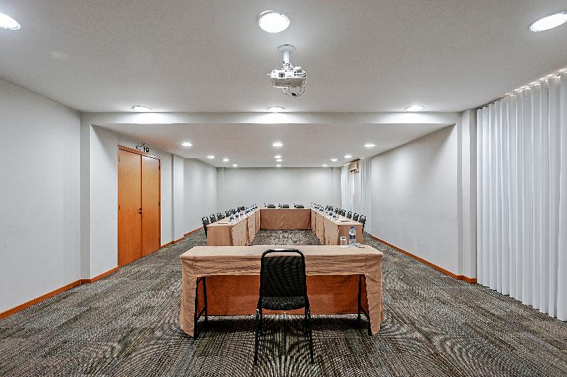 酒店 Slim Curitiba Alto Da Xv