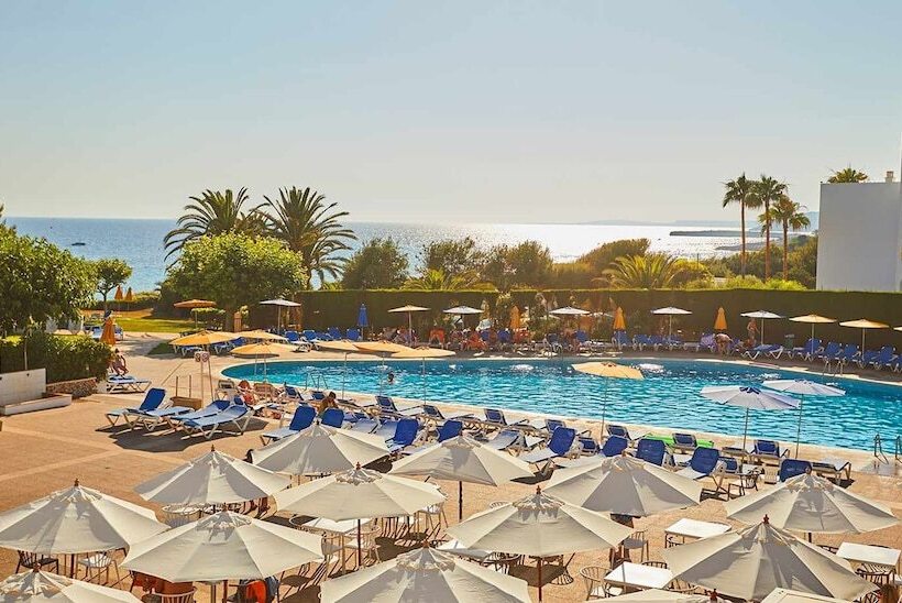 ホテル Victoria Menorca +16   New Opening