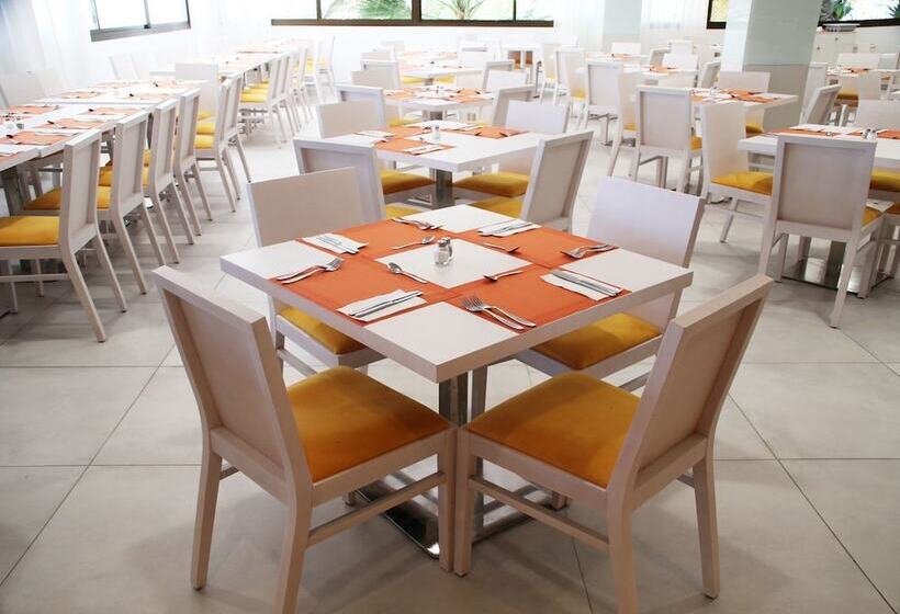 ホテル Victoria Menorca +16   New Opening