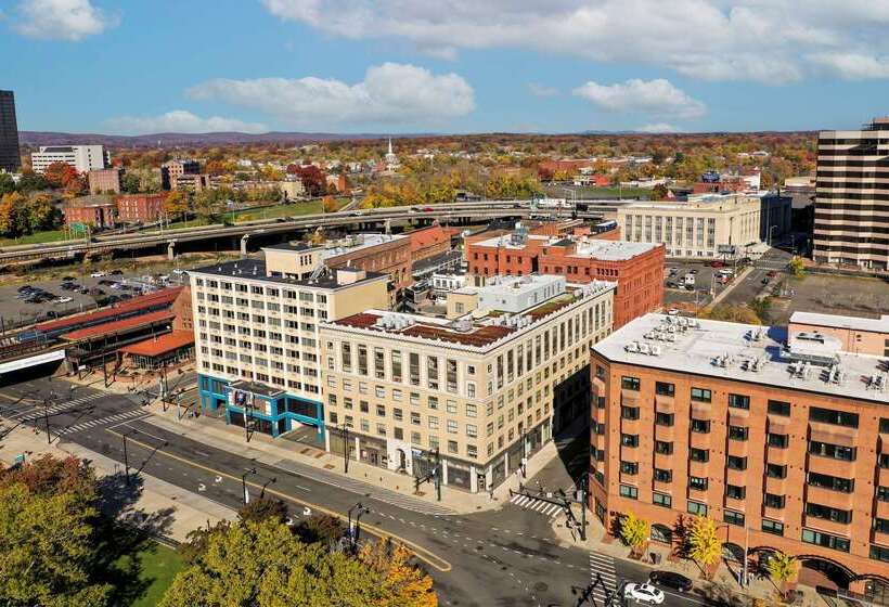 The Capitol Hotel, Ascend Hotel Collection