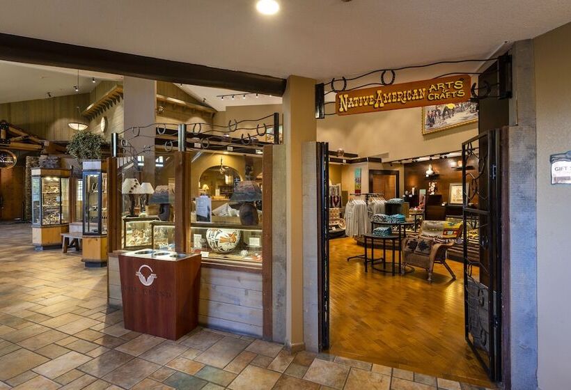 The Grand Hotel At The Grand Canyon