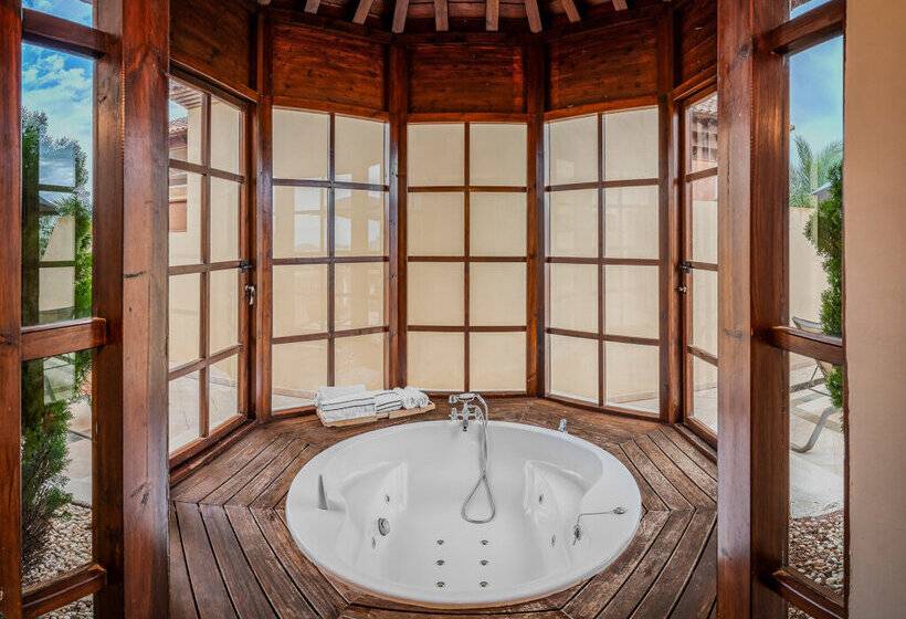 هتل The Level At Melia Villaitana