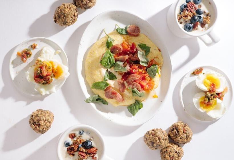 בית מלון כפרי The Lindy Renaissance Charleston