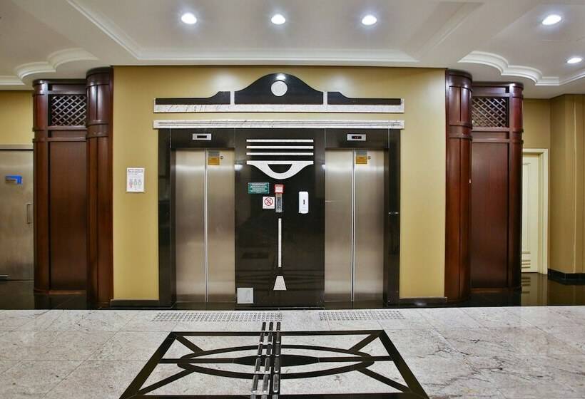 Отель Transamerica Executive Curitiba Batel