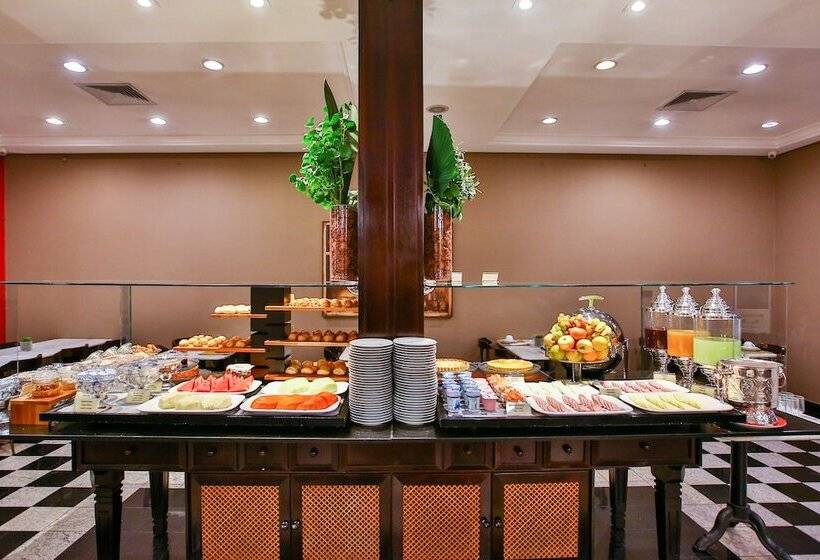 Отель Transamerica Executive Curitiba Batel