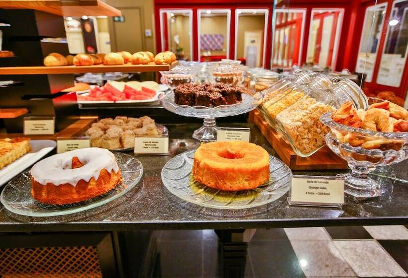 Отель Transamerica Executive Curitiba Batel