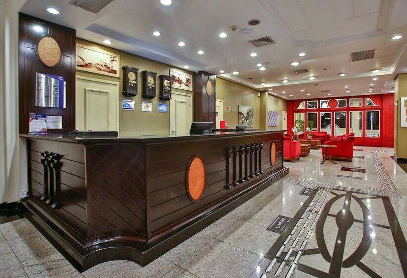 Отель Transamerica Executive Curitiba Batel