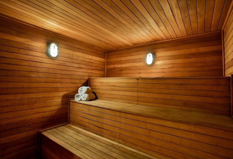 Отель Transamerica Executive Curitiba Batel