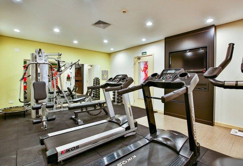 Отель Transamerica Executive Curitiba Batel