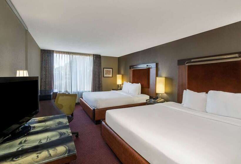 Отель Travelodge By Wyndham Memphis Airport/graceland