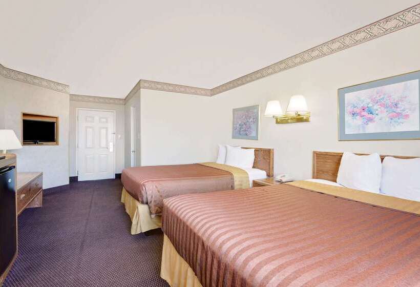 فندق Travelodge By Wyndham Page, View Of Lake Powell