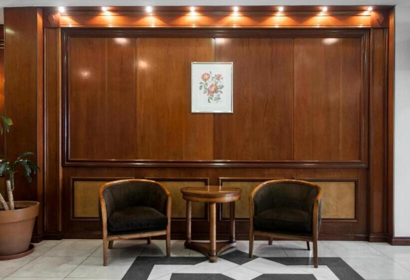 호텔 Tucuman Center Suites&business