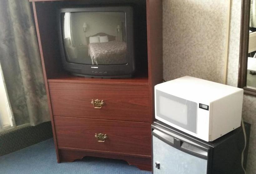 University Hotel & Suites