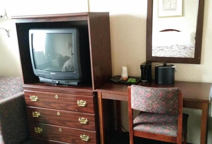 University Hotel & Suites