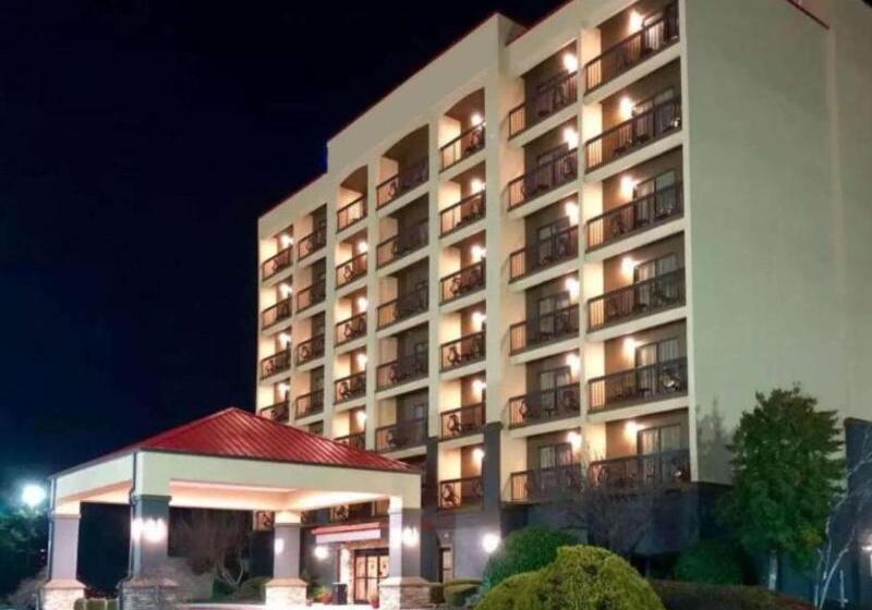 בית מלון כפרי Vista Suites Near Leconte Convention Center