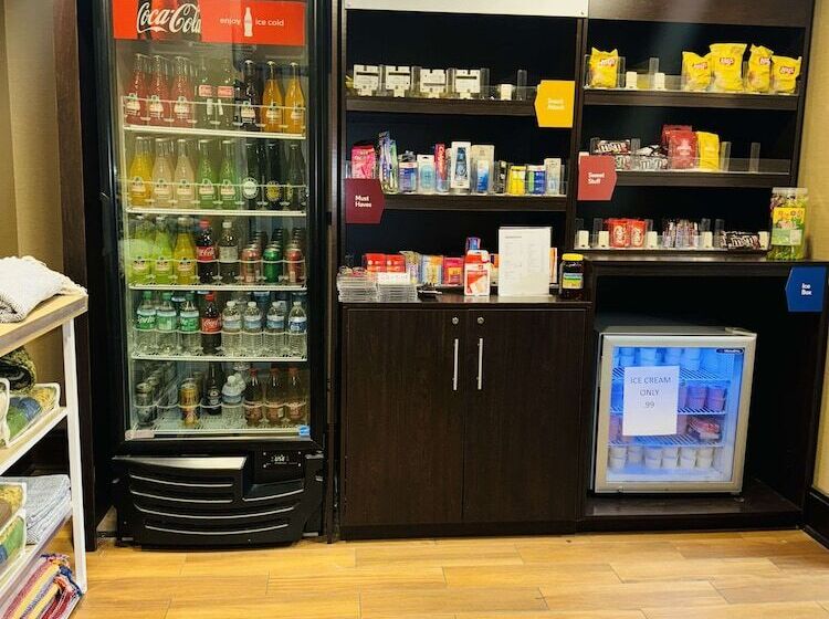 فندق Vista Suites Near Leconte Convention Center