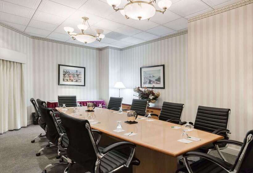 فندق Uptown Oasis San Jose Airport