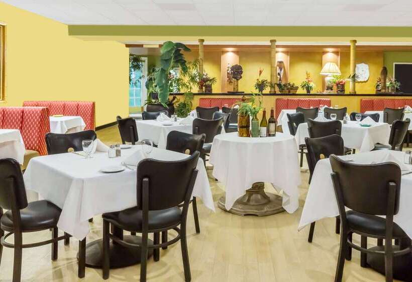 فندق Uptown Oasis San Jose Airport