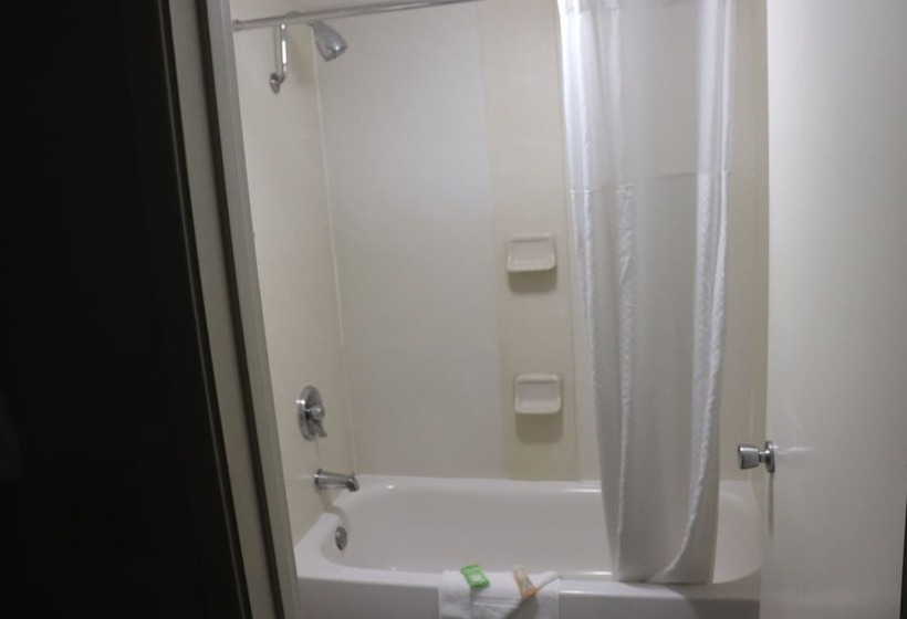 فندق Uptown Oasis San Jose Airport