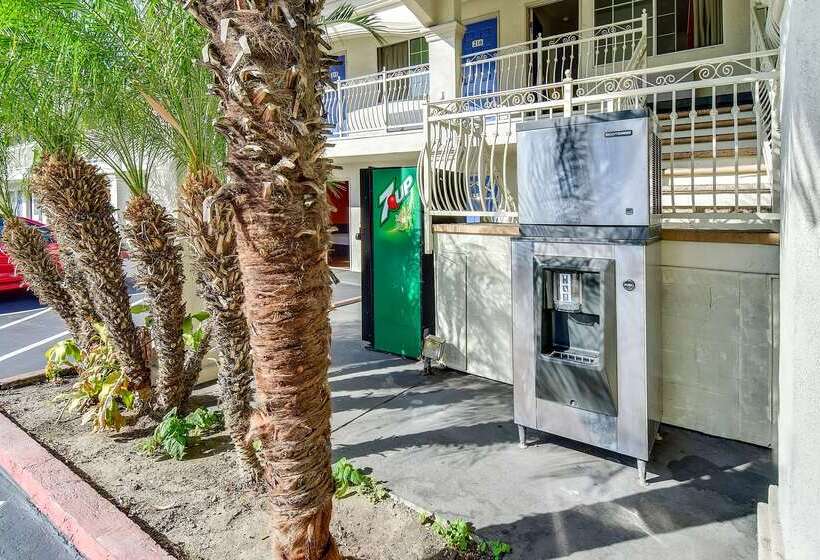 Motel 6 Garden Grove