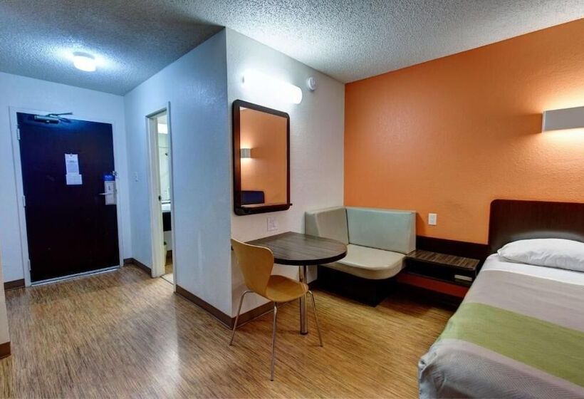 מוטל Executive Inn & Suites